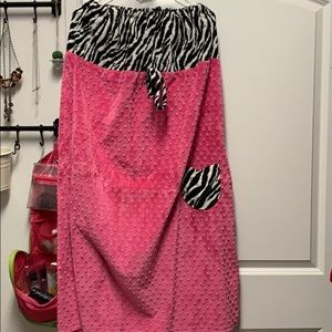 Zebra & Pink Shower Wrap